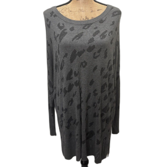 Wonderly Dolman Sleeve Slouchy Sweater Gray Black Leopard Print Cozycore Size XL - Picture 1 of 4